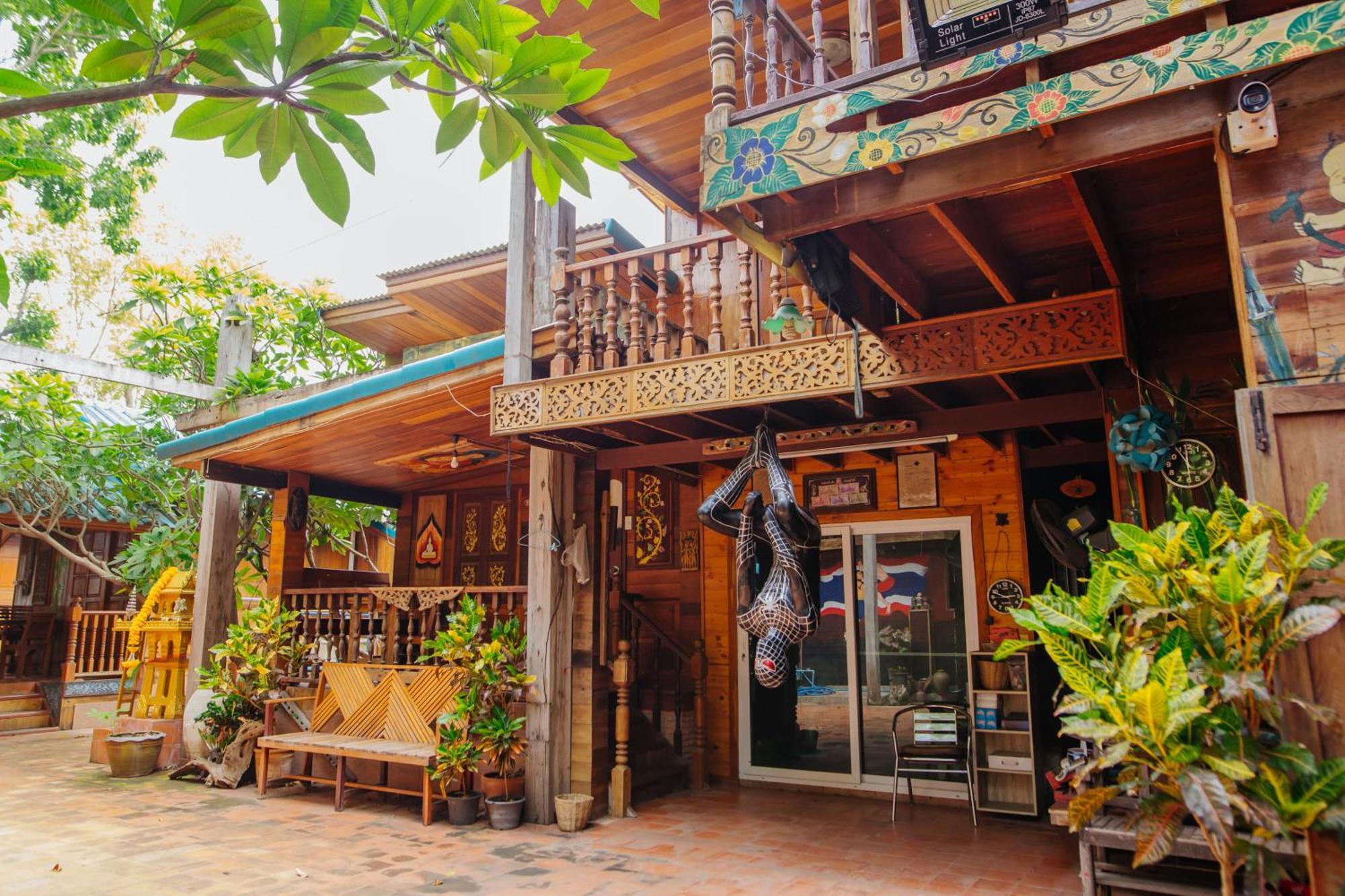 פרה נאקון סי איוטאיה Klong Suan Plue Resort מראה חיצוני תמונה