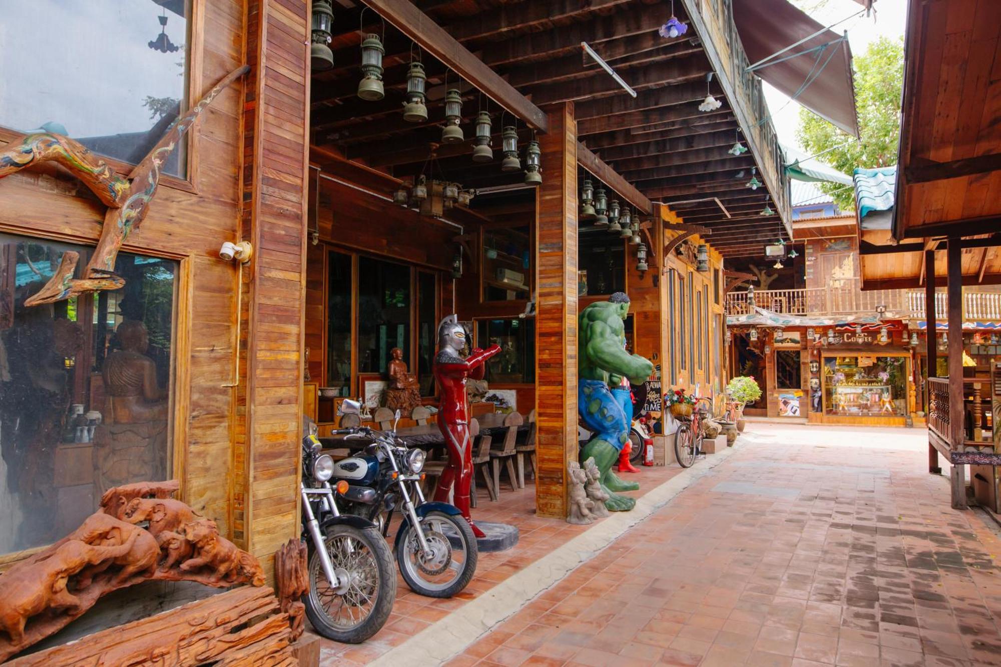 פרה נאקון סי איוטאיה Klong Suan Plue Resort מראה חיצוני תמונה