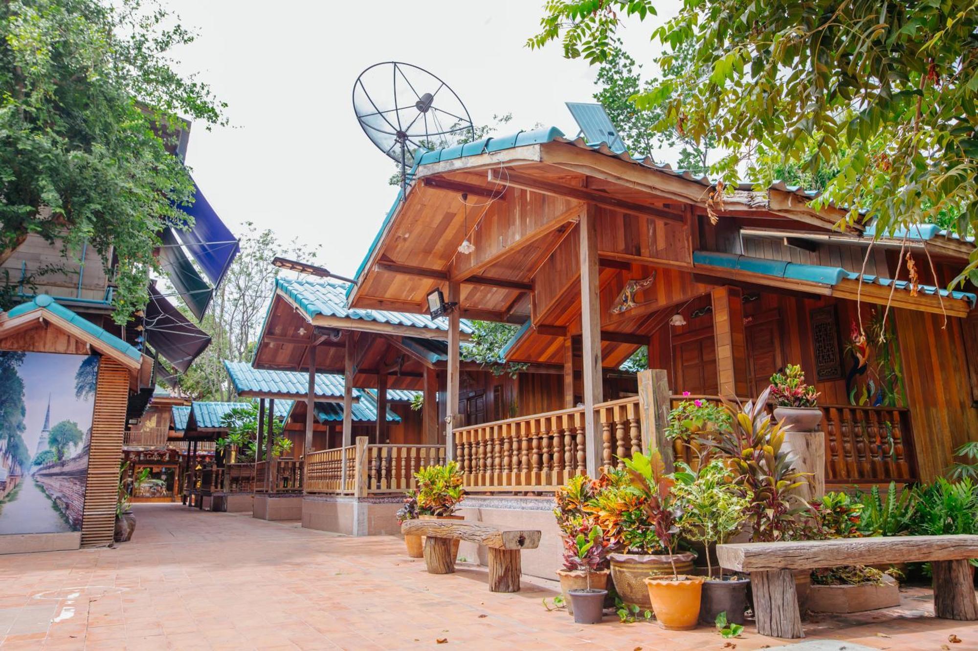 פרה נאקון סי איוטאיה Klong Suan Plue Resort מראה חיצוני תמונה